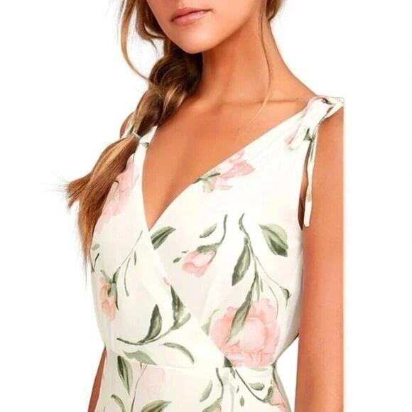 Lulus Romantic Possibilities Maxi Dress Floral Off-White S NWT - Picture 6 of 16
